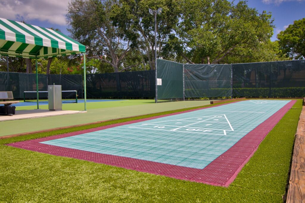 Bluffs Shuffle Board